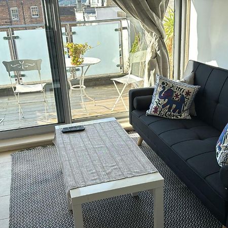 Bright And Airy Islington Apartment ロンドン エクステリア 写真
