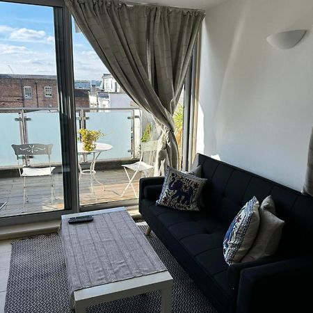 Bright And Airy Islington Apartment ロンドン エクステリア 写真
