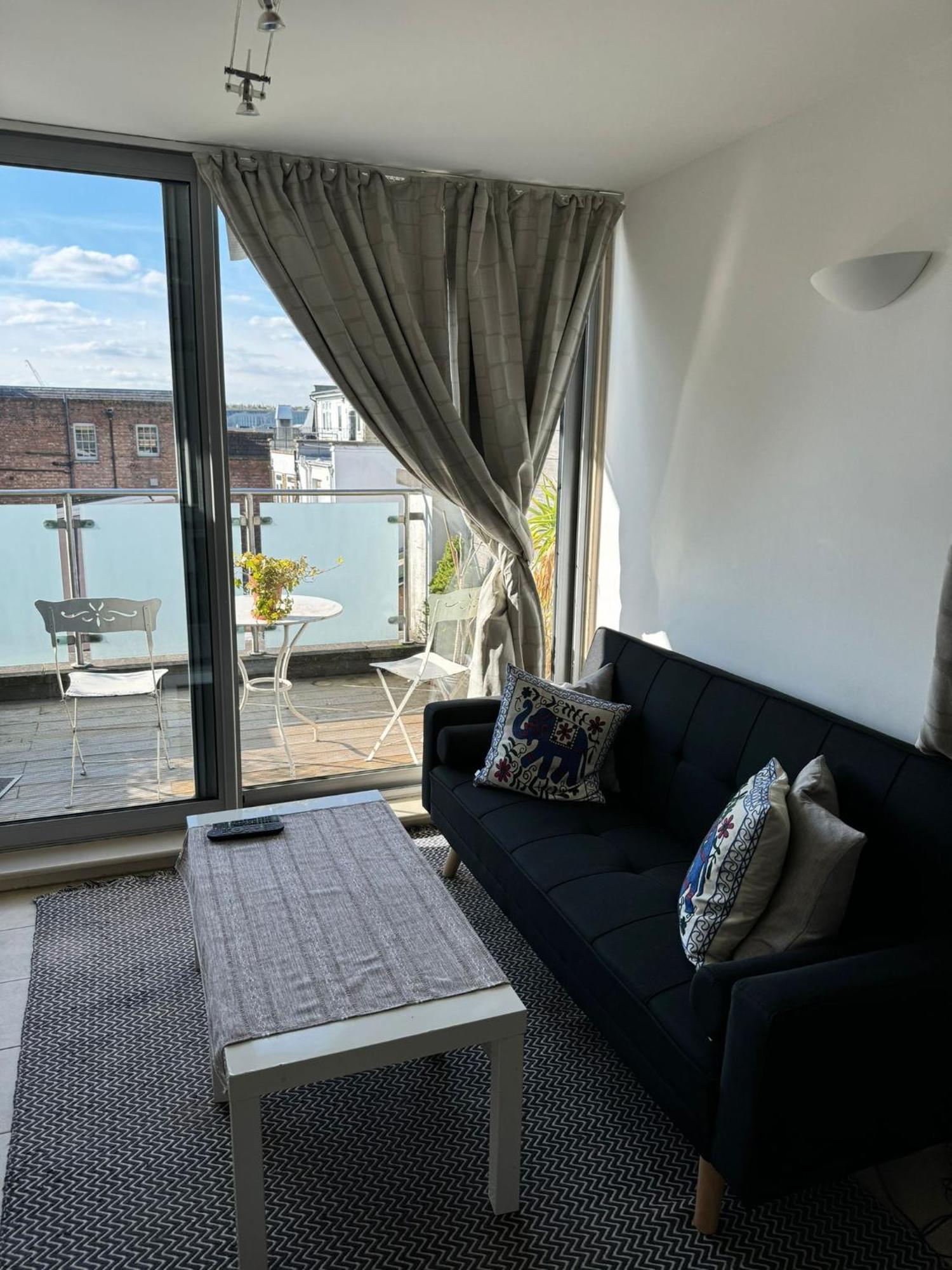 Bright And Airy Islington Apartment ロンドン エクステリア 写真